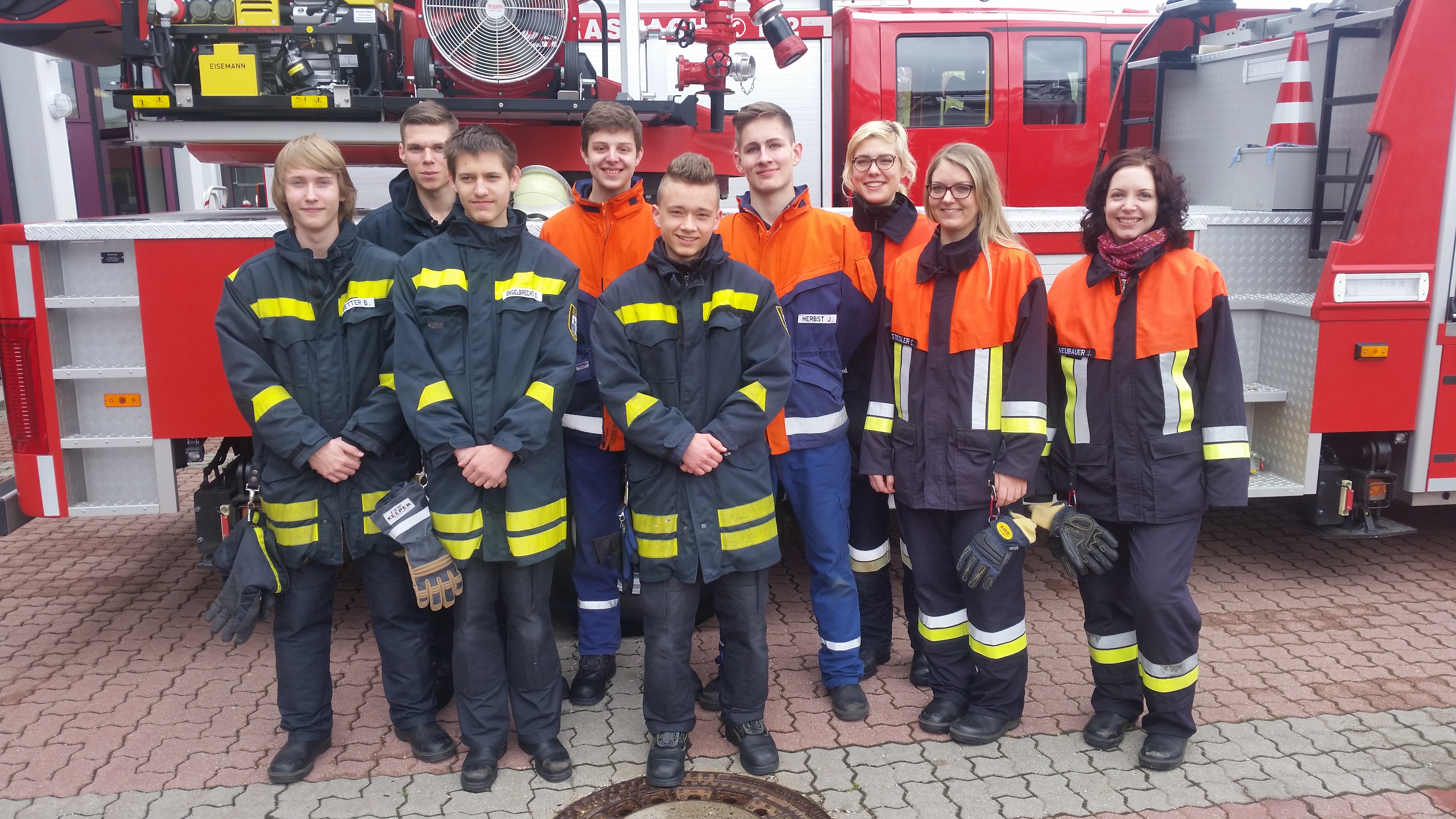 Gruppenbild der Steiner und Deutenbacher Teilnehmer(innen)